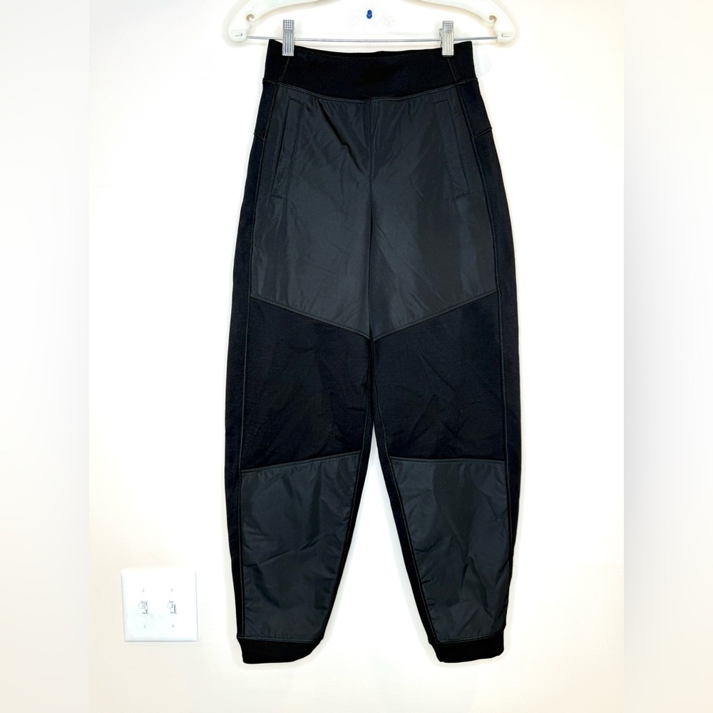 🔥NWOT Athletaa Black Jogger Pants🔥